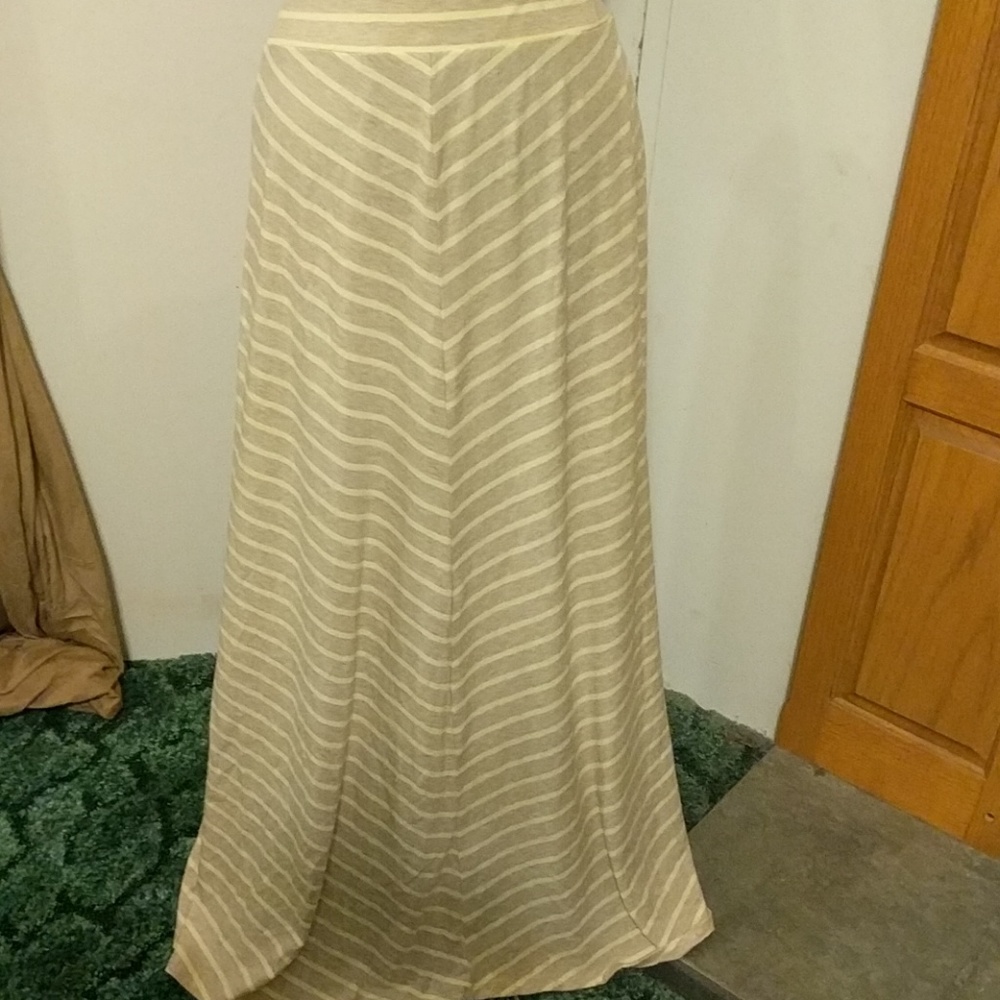 Maxi skirt